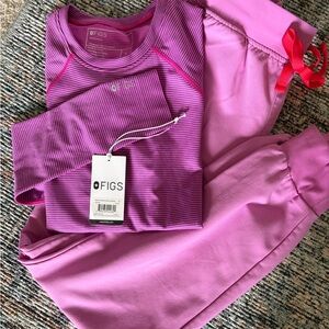 Figs Pink Cloud Zamora + Salta Underscrub Top